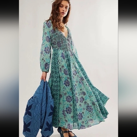 Free People Dresses & Skirts - Free People A New Way Boho Floral Maxi Dress NWOT Size Small
